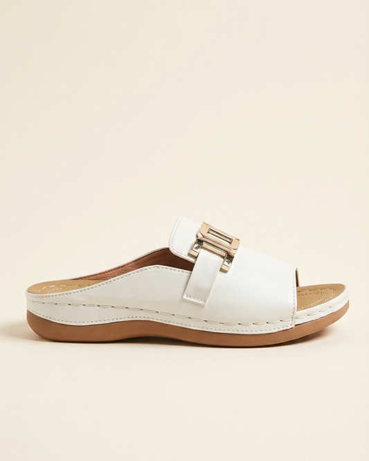 Lola - Sandalias con Tira Ancha y Hebilla