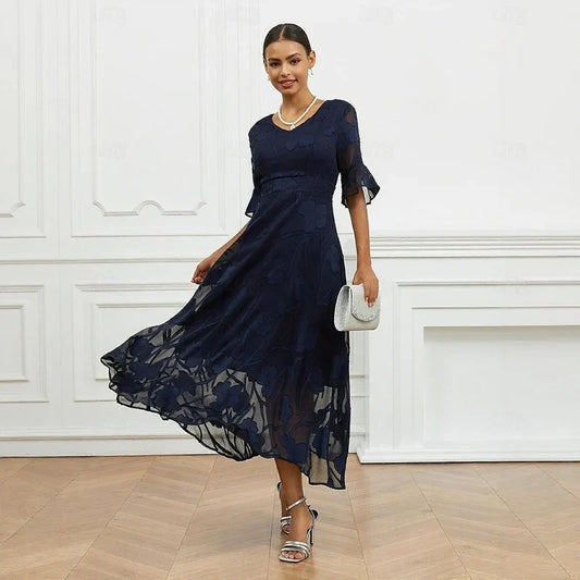 Celira - Vestido con diseño floral sofisticado