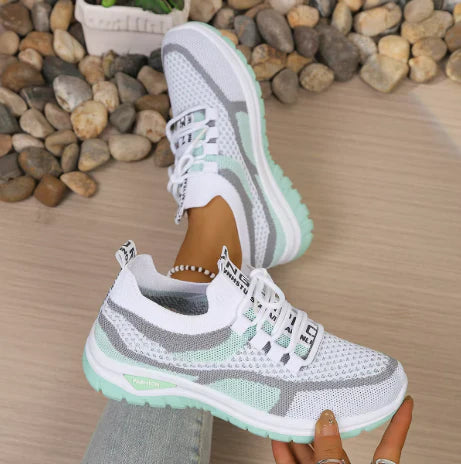 Nerea - Zapatillas deportivas ligeras y cómodas