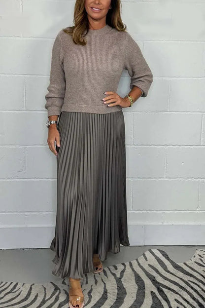 Almudena - Vestido maxi con jersey y falda plisada