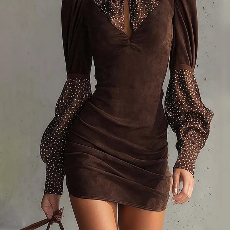Leila - Minivestido elegante con contrastes de lunares