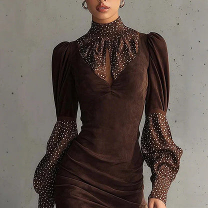 Leila - Minivestido elegante con contrastes de lunares