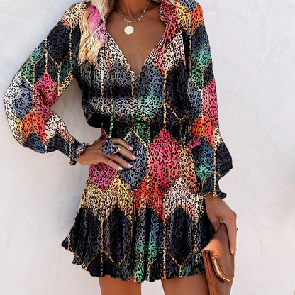Maia - Vestido mini con escote en V, manga larga y volantes